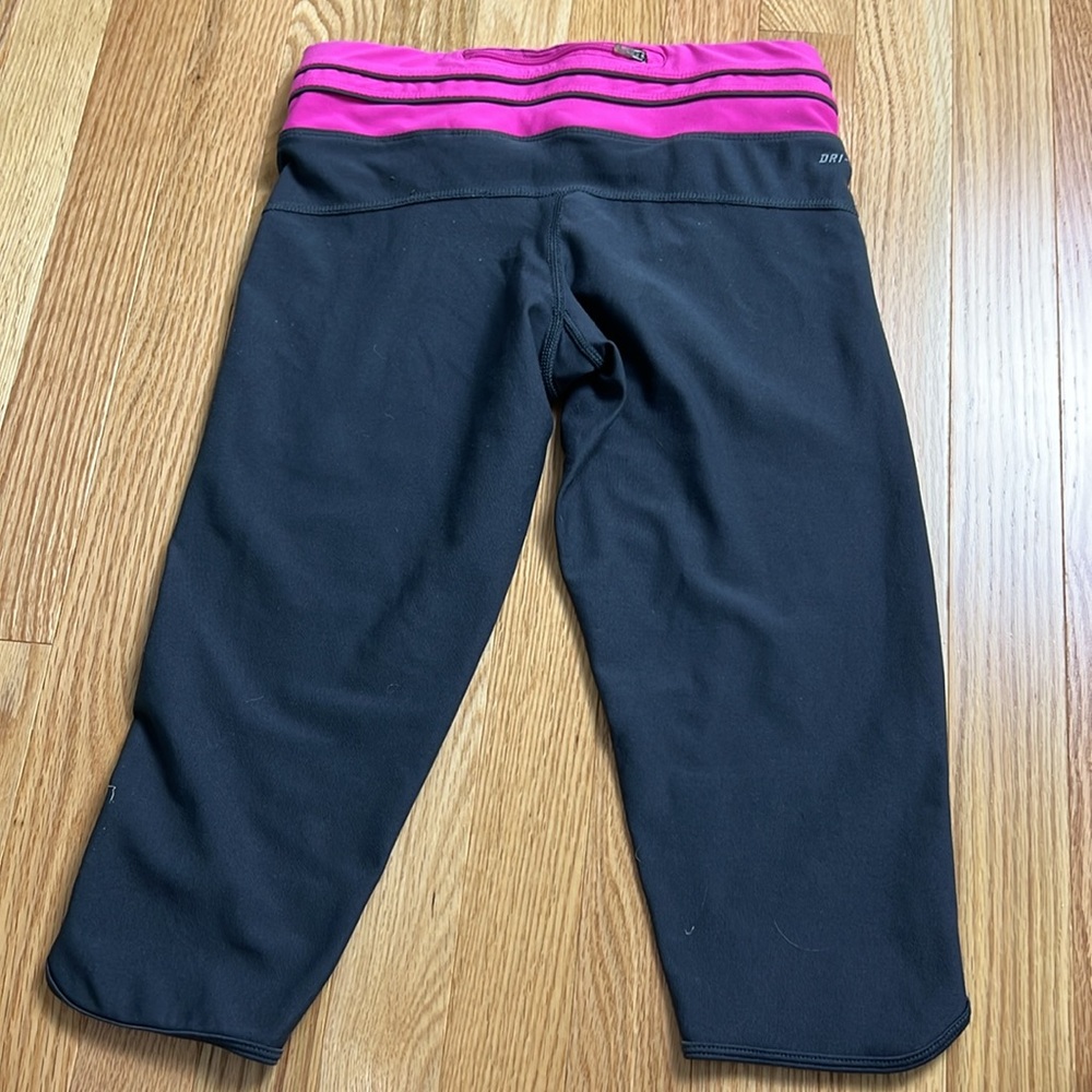Nike Dri-Fit Capris - Picture 5 of 5